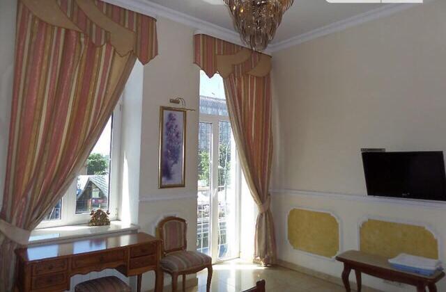 Beautiful Apartment In The Center Of Winnyzja Exterior foto